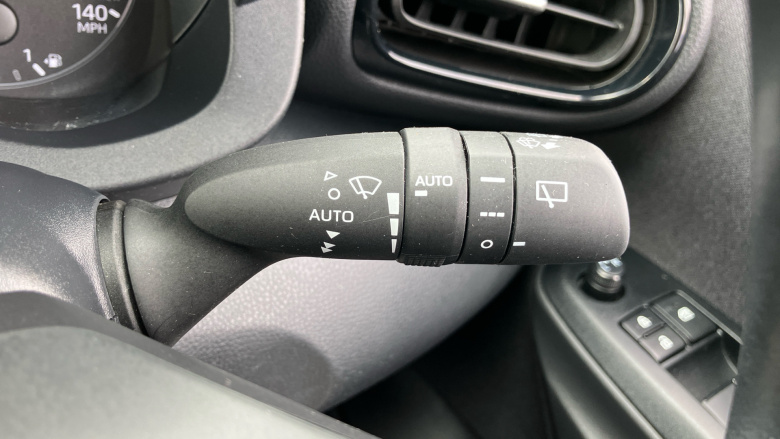 Toyota Yaris 1.5 Hybrid Icon 5dr CVT Hybrid Hatchback